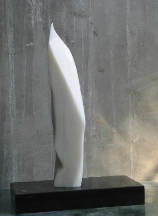 Marble sculpture by contemporary Chinese sculptor Zhang Yaxi